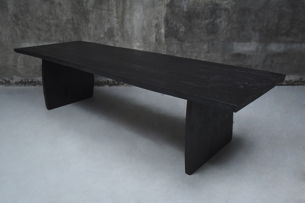Extreme Black Dining Table